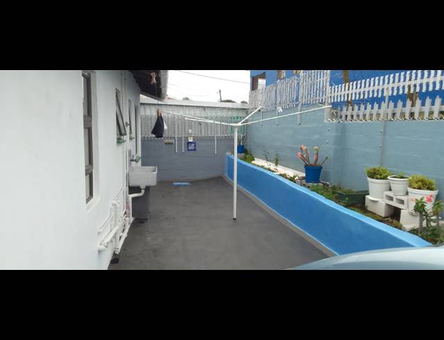 3 BEDROOM HOUSE FOR SALE IN BONELA